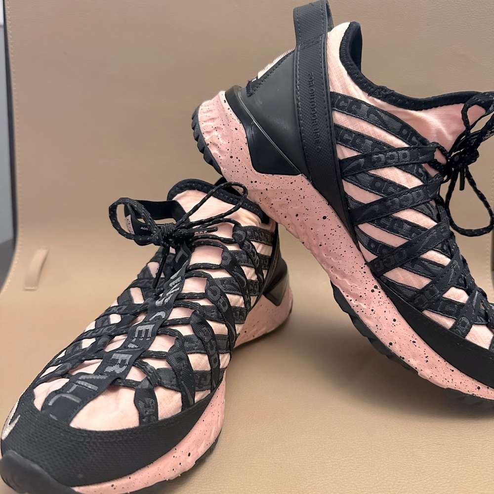 Nike ACG women shoes